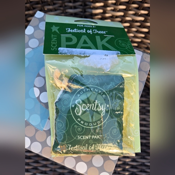 NEW Scentsy Ollie The Elephant Buddy - Picture 5 of 8